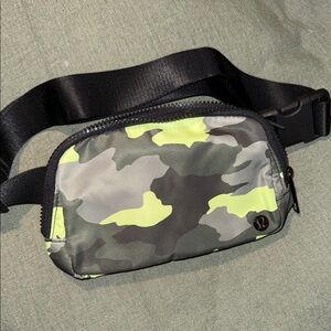 lululemon athletica Neon Camo Belt Bag